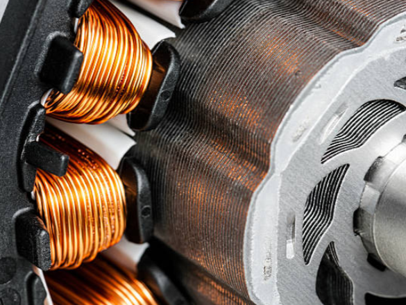 电动汽车高精度绕线技术：实现一致性、效率和高输出